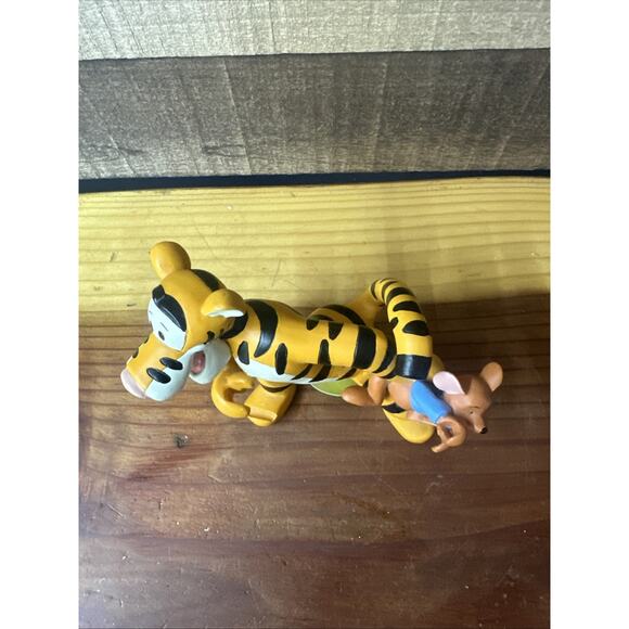 Disney Tigger And Roo Peek A Boo Photo Holder Resin - Picture 6 of 7